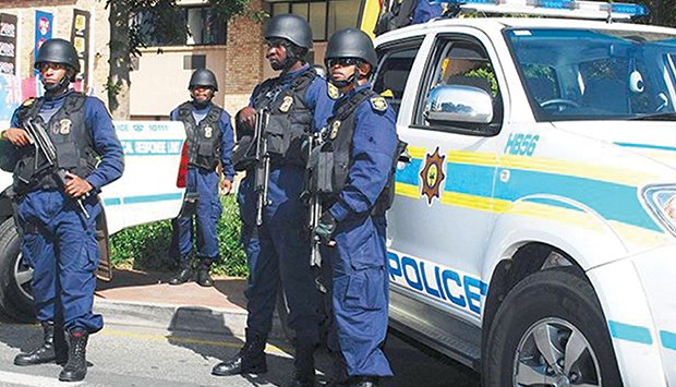 Autoridades de Mpumalanga interceptam droga e mercadoria ilícita na fronteira de Oshoek