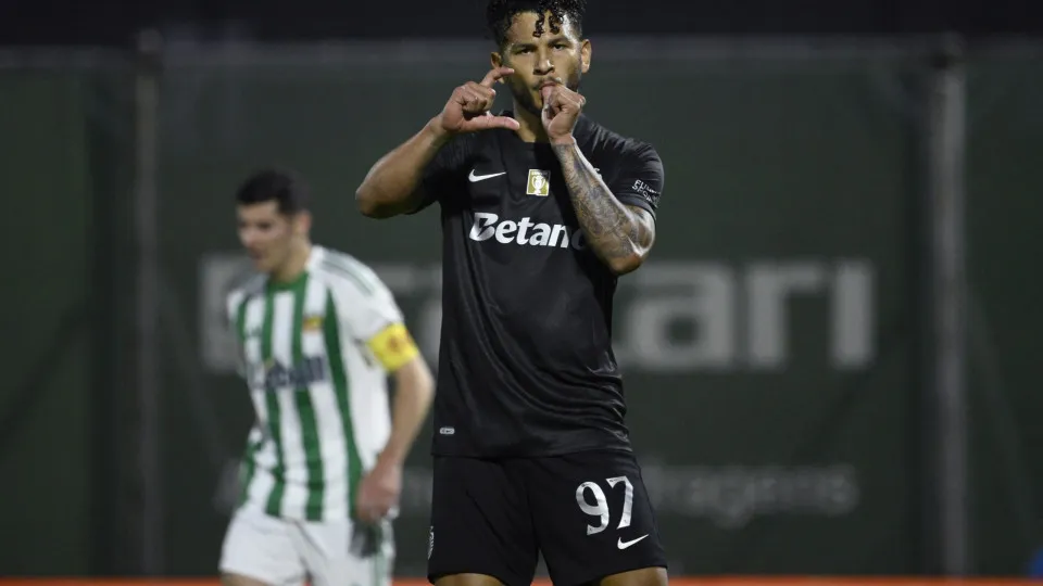 Suárez reage à goleada e garante que Sporting está "focado" no seu jogo