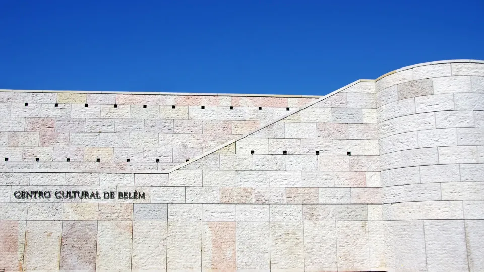 CCB constitui comissão de aquisições para reforço da coleção de arte do museu