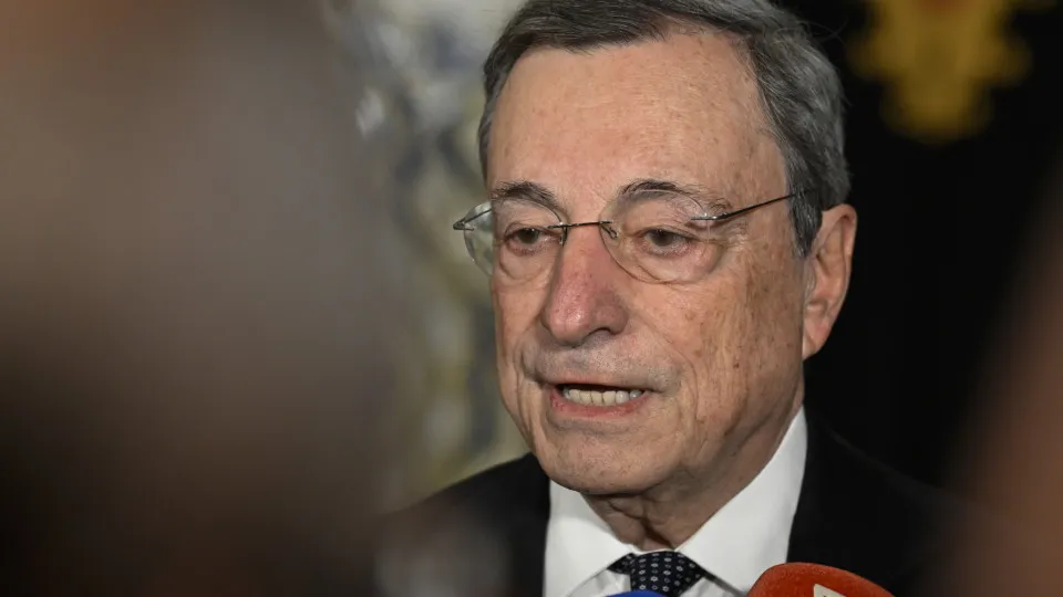 Mario Draghi diz que UE deve ser mais "assertiva" com EUA de Donald Trump
