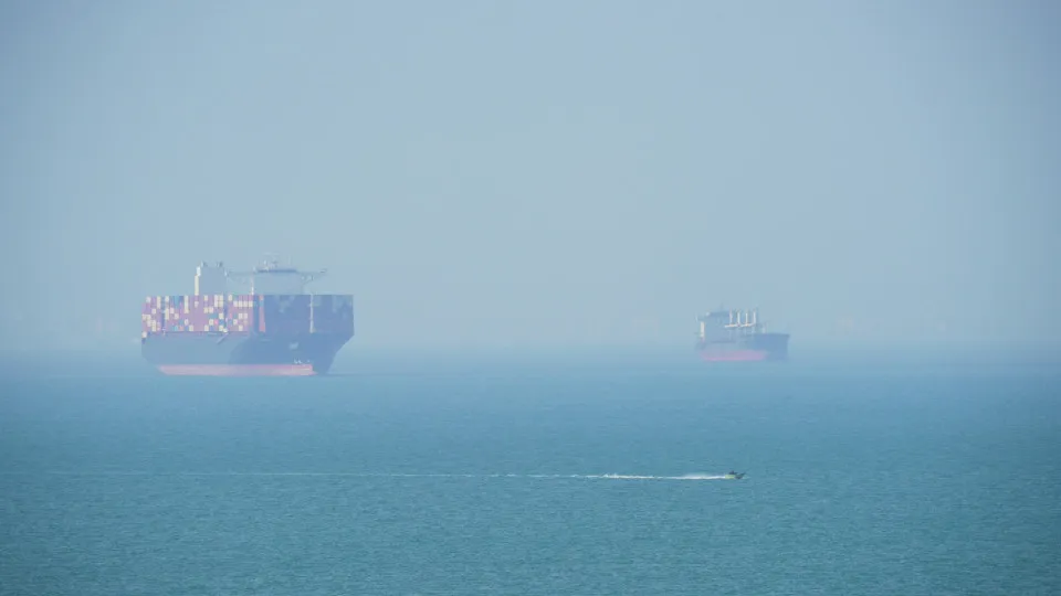 Índia considera "inaceitável" ataque a embarcação no Estreito de Ormuz