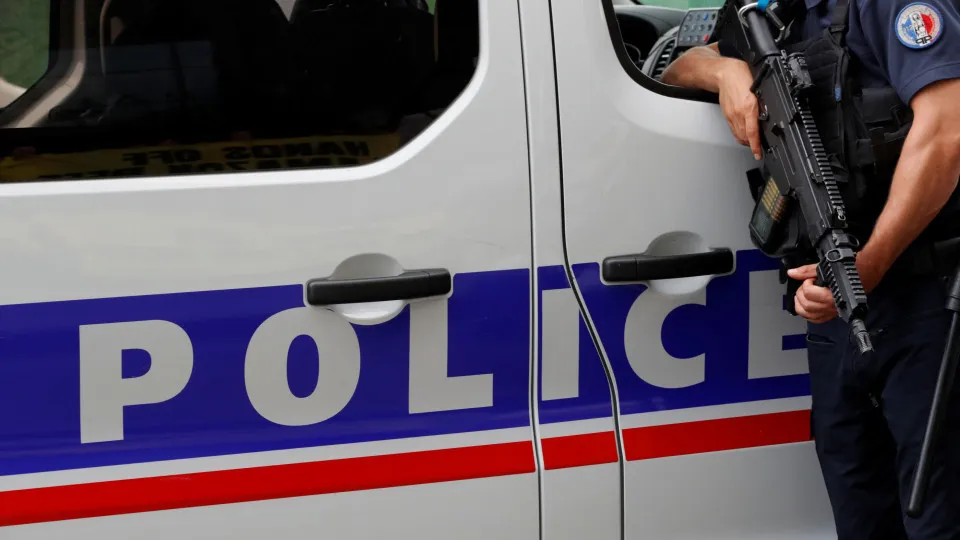 França: Jovem de 15 anos morre em ataque ligado ao narcotráfico