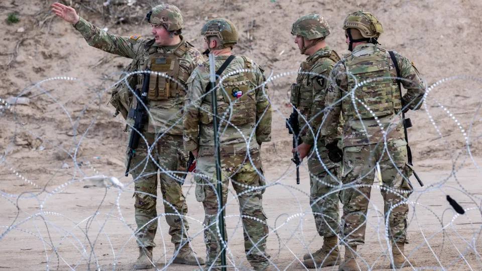 EUA suspendem envio de militares para Polónia e Alemanha