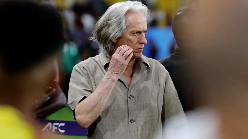 Jorge Jesus após perder final com Al Nassr: "Não vale a pena chorar"