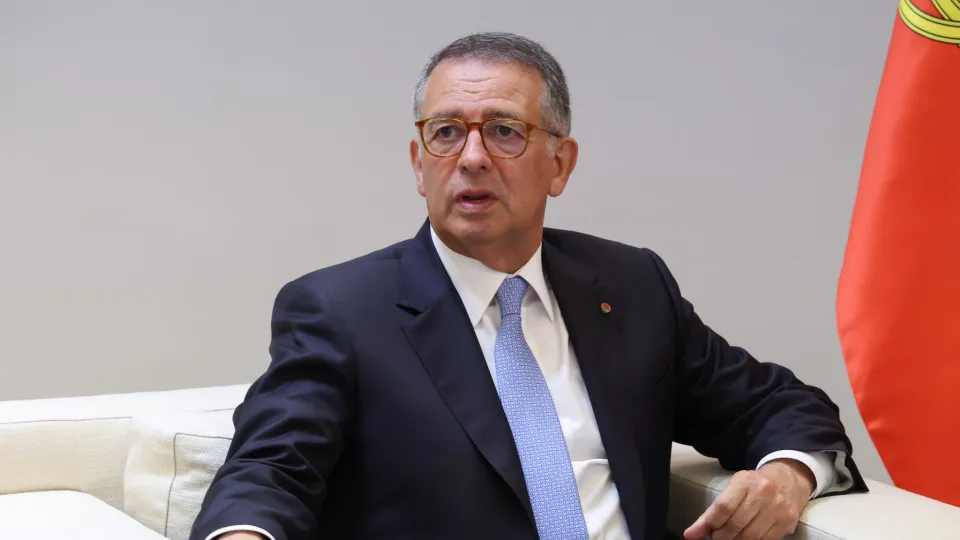 Seguro promete "estar ao lado de quem enfrenta discriminação e violência"