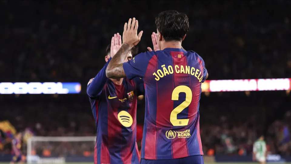 Barcelona confirma primeira época 'perfeita' no Camp Nou desde 1959/60