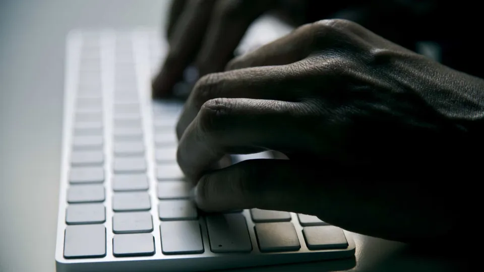 Europol restringe Guarda Revolucionária Islâmica online. PJ participou