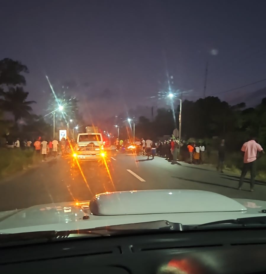 ASSASSINATO DE MOTO-TAXISTA: Populares bloqueiam estrada em Chicumbane