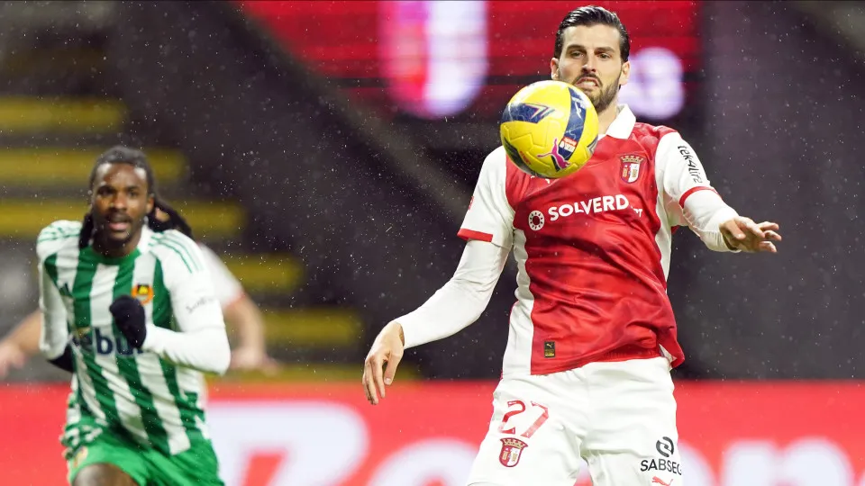 Florian Grillitsch, do Sp. Braga, nos eleitos da Áustria para o Mundial