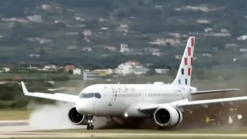 Vídeo mostra caos enquanto avião aborta descolagem na Croácia