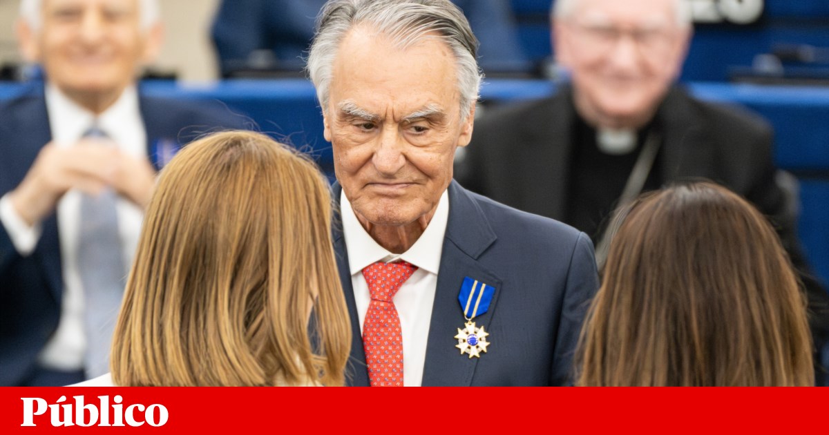 “Arquitecto da política de coesão” europeia, Cavaco Silva homenageado em Estrasburgo