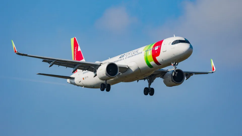 Itália: Avião da TAP raspa pista e tem de gastar combustível para aterrar