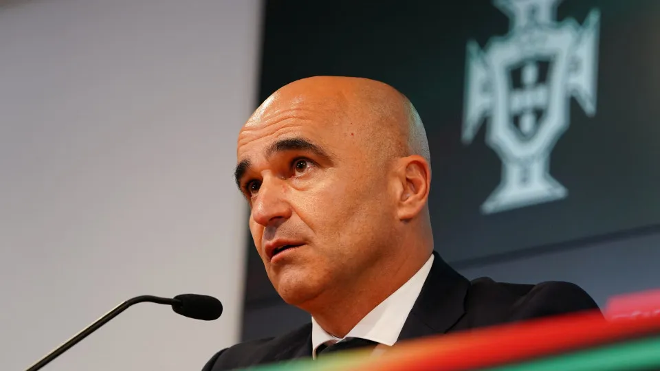 EM DIRETO: Roberto Martínez entrevistado após divulgar eleitos do Mundial