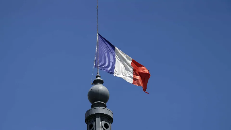 Autoridades francesas abriram inquérito sobre irmãos abandonados