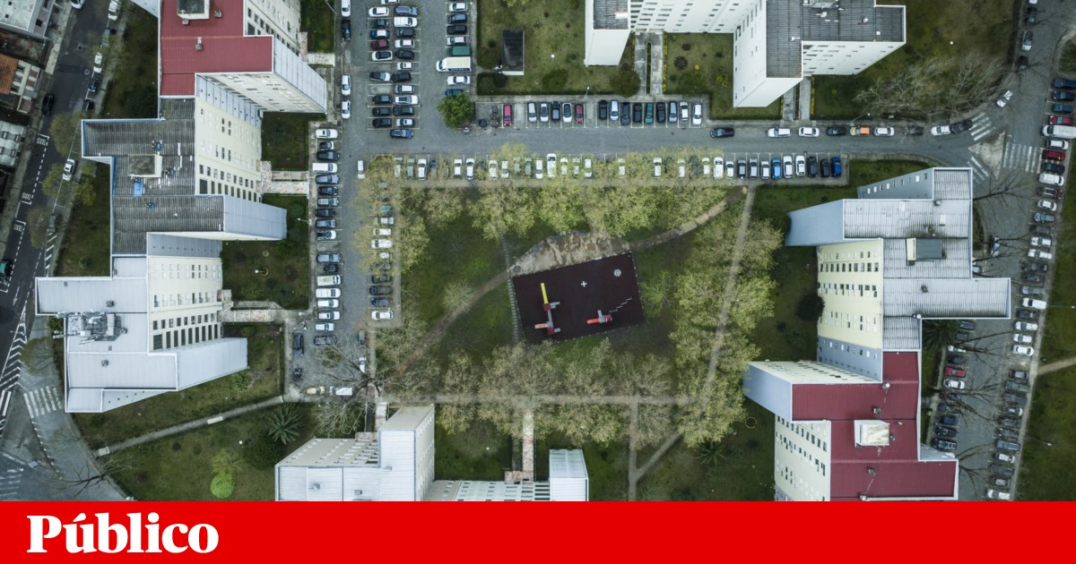 PS acusa Governo de actuar como “agente imobiliário invertido” e quer ouvir ministro da Habitação na AR