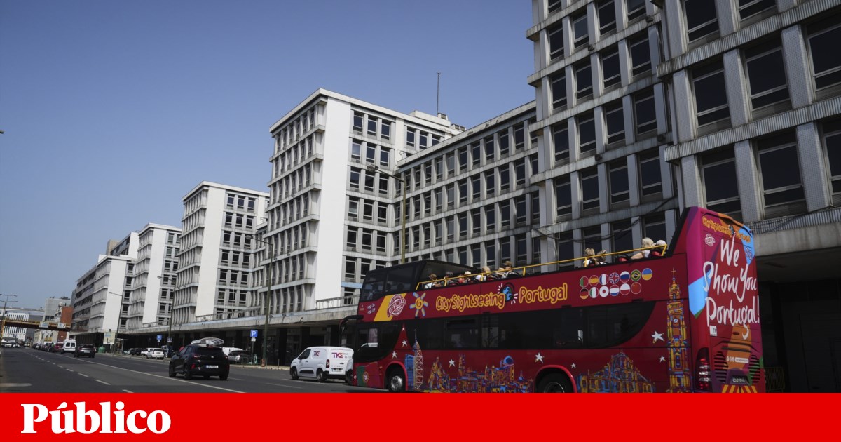 Imóveis públicos vendidos em leilão foram avaliados por “entidades autónomas”, diz Governo