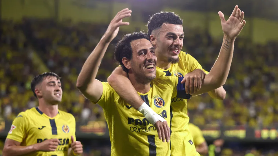 Villarreal goleia Atlético de Madrid para fechar campeonato em terceiro