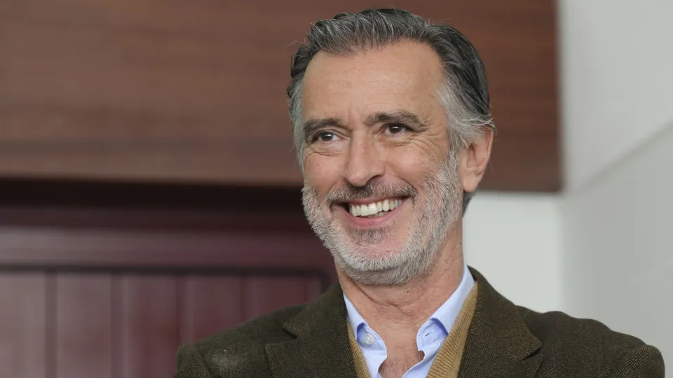 "Governos têm de deixar de ter esta mania de gerir condomínios"