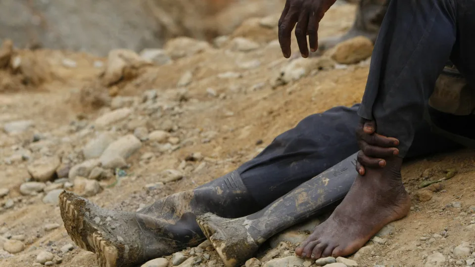 Bispo lamenta morte de 28 garimpeiros em mina ilegal em Angola