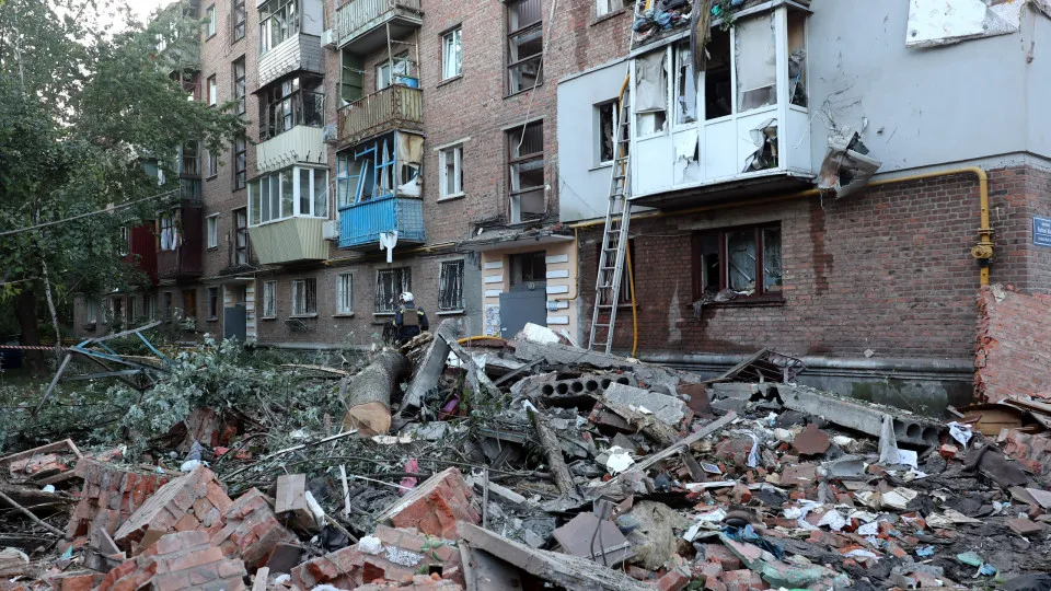 Mais de 35.000 habitantes de Belgorod ficam sem luz e água após ataques