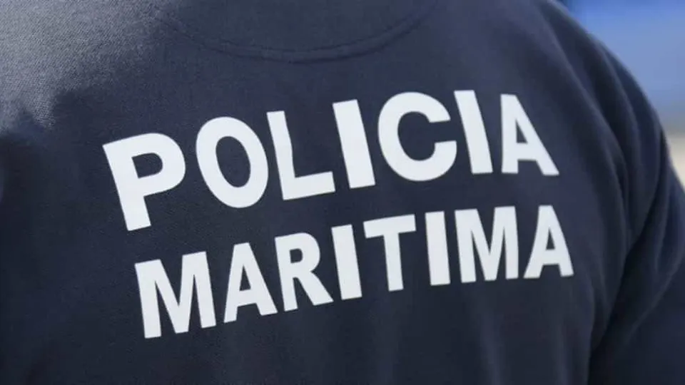 Nazaré. Jovem retirado da água inconsciente é salvo pela Polícia Marítima