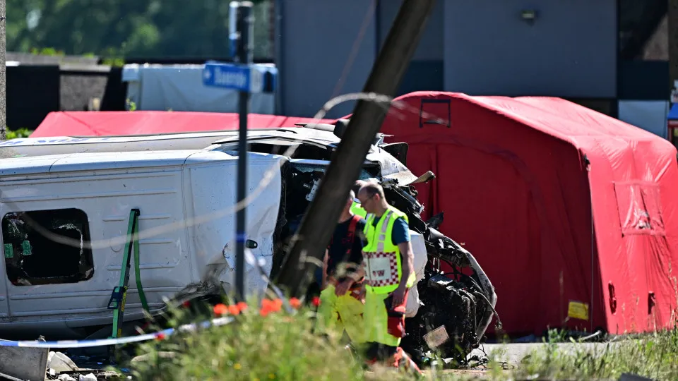 Embaixada portuguesa na Bélgica em contacto com autoridades após acidente