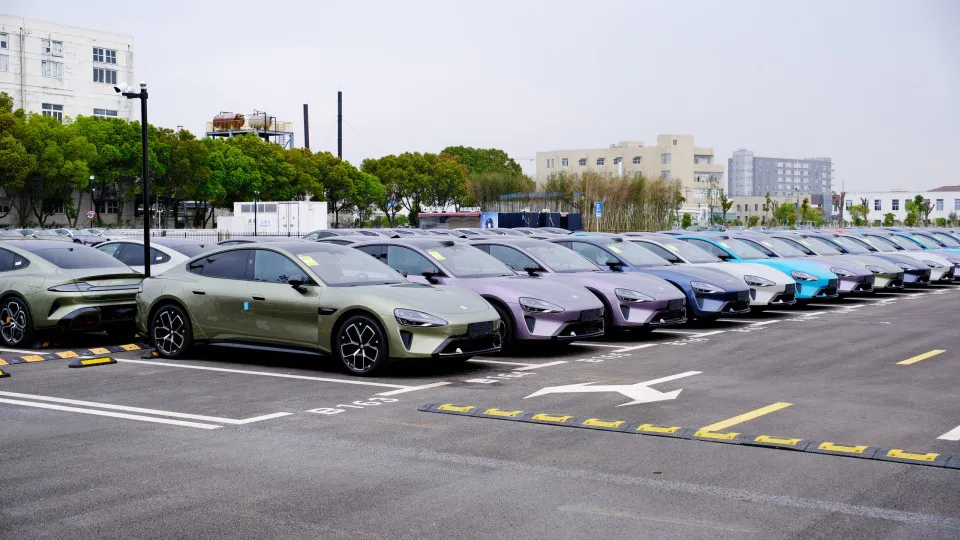 China: Em 2025, existiam quase 700 modelos de carros eletrificados