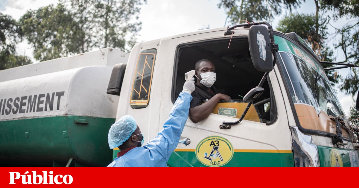 Ébola: Uganda encerra fronteira com RD Congo devido ao aumento de casos