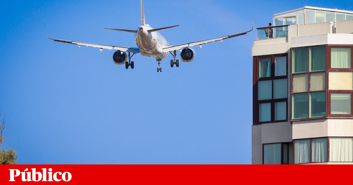 Dois passageiros assistidos à chegada de voo da TAP a Lisboa após “turbulência forte”