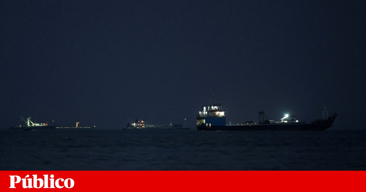 EUA lançam novos ataques no Irão junto ao estreito de Ormuz