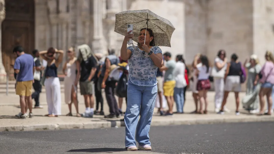Calor vai continuar? Saiba como vai estar o tempo na 5.ª-feira