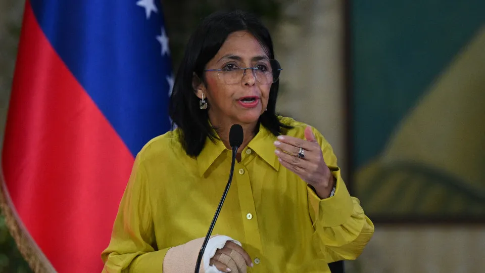 Delcy Rodríguez anuncia chegada de mais empresas petrolíferas à Venezuela