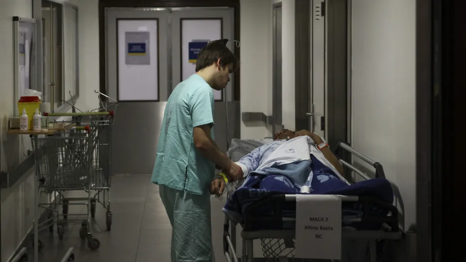 Bruxelas processa Portugal por regras de enfermeiros e farmacêuticos