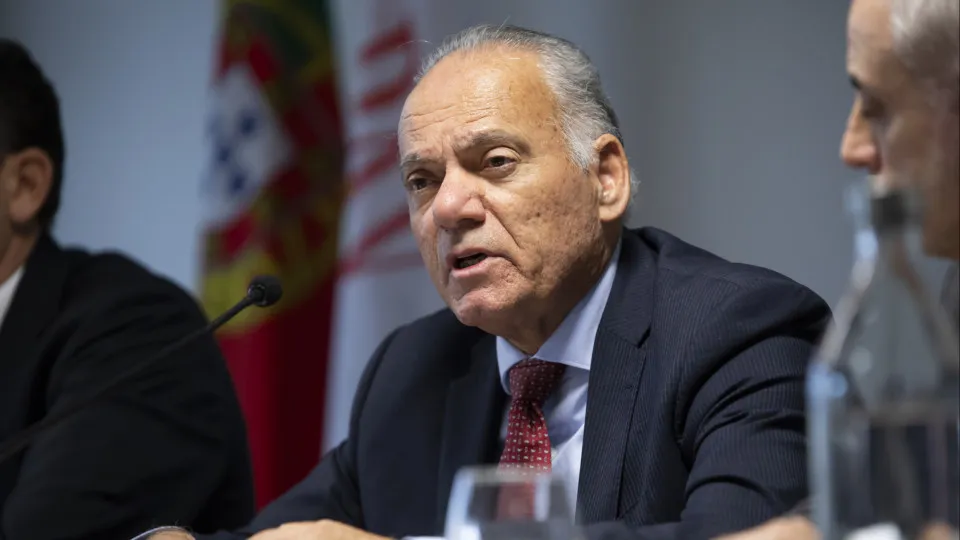 PGR nega 'timings' políticos nas buscas do Ministério Público: "Não ligo"