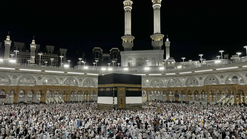 Arábia Saudita dá por concluída "com êxito" peregrinação anual a Meca