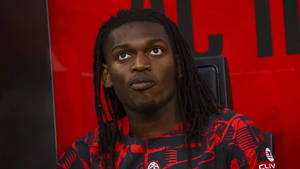 Rafael Leão abre o livro e fala sobre futuro no AC Milan: "Sinceramente…"