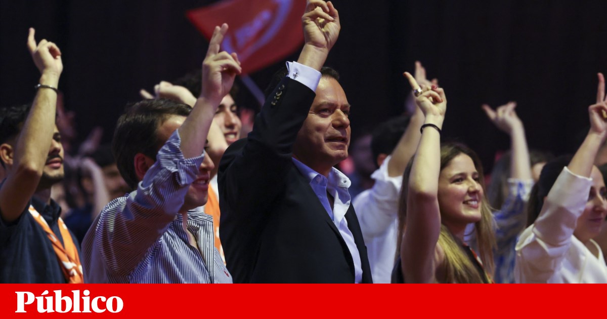Luís Montenegro reeleito líder do PSD com 94,8% dos votos