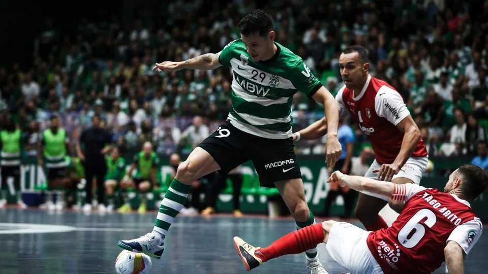 Sporting vence Braga no Minho e está a uma vitória da final