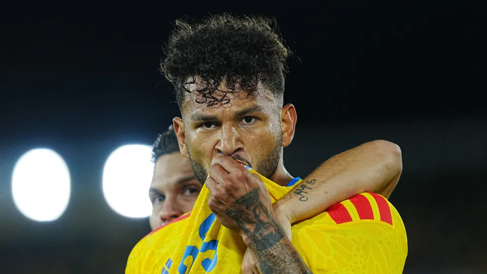 Eustáquio mostra a Portugal como se faz... e Luis Suárez deixa aviso