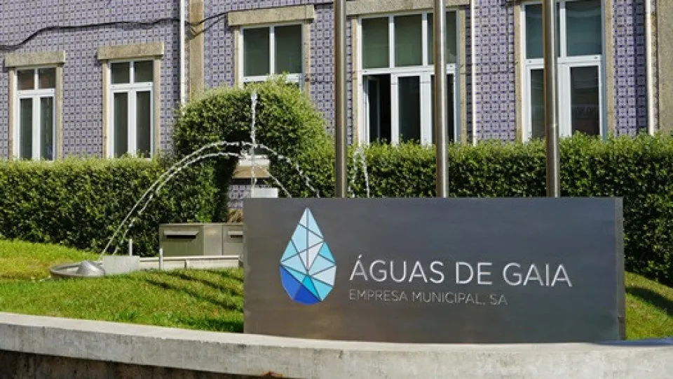 Prisão preventiva para ex-diretor das Águas de Gaia e empreiteiro