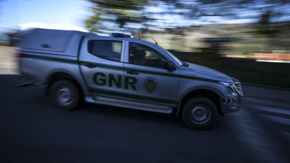 Menino de 10 anos atropelado em Arcos de Valdevez. Seguia de bicicleta