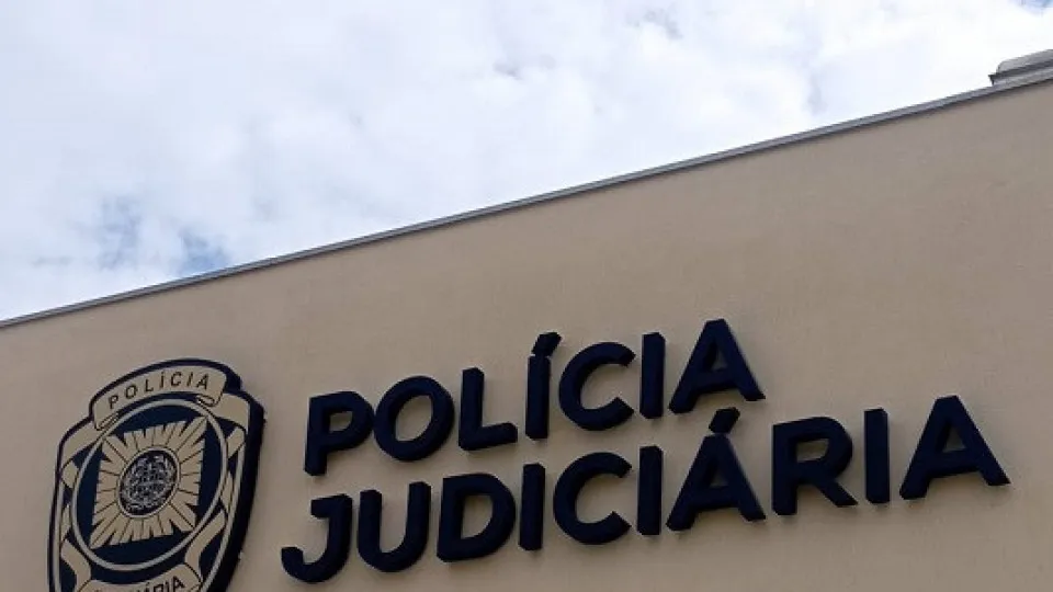 Dois homens detidos por roubos e sequestros em Famalicão. Conseguiram 21€