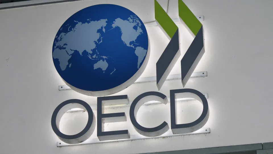 OCDE revê em baixa crescimento da economia portuguesa para 1,8% em 2026