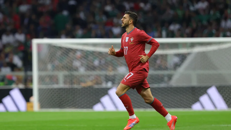 "Paulinho fora do Mundial? Martínez não vê futebol mexicano e está mal"