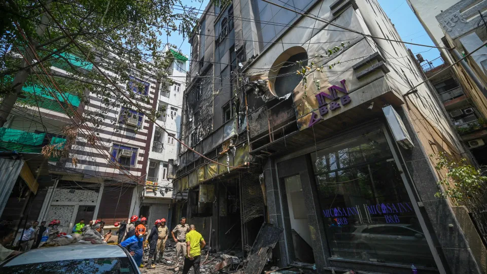 Dois nacionais entre os 21 mortos em incêndio na Índia