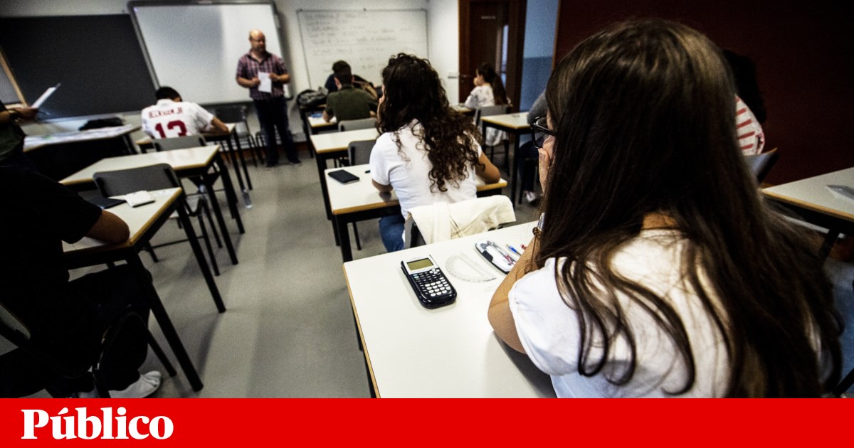 Mais de 4700 professores entraram nos quadros do Ministério da Educação
