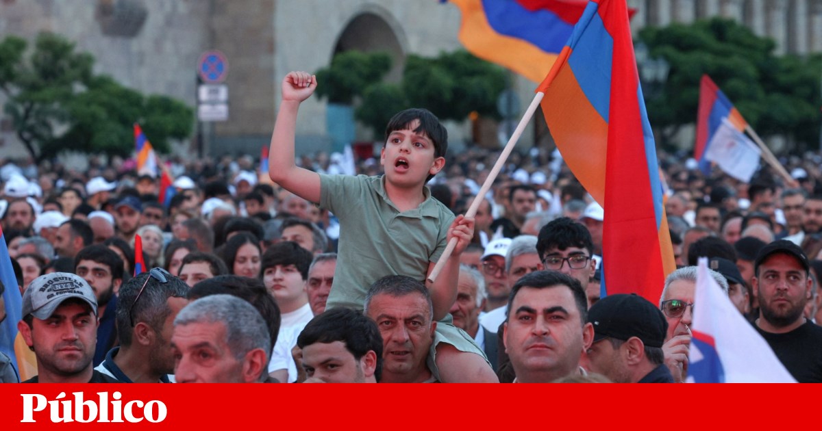 Arménia vai a votos para escolher um Governo e um futuro geopolítico