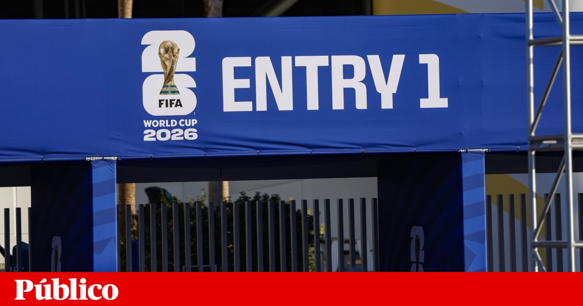 FIFA permite garrafas de água descartáveis e seladas nos estádios do Mundial