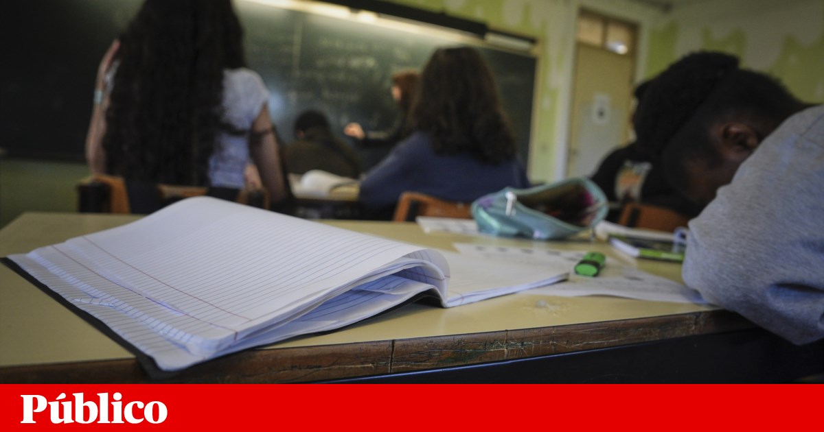 Ministério acompanha processo de escola da Parede a professora acusada de racismo por pais