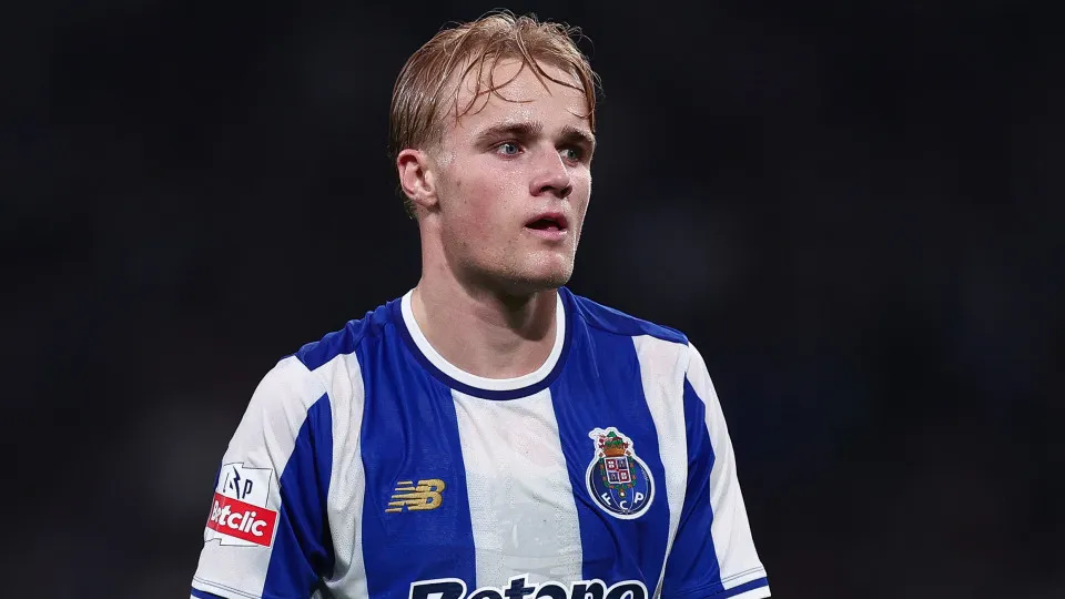 Froholdt abre o livro e fala da evolução no FC Porto: "Na verdade..."